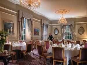 A seating area at Great Southern Killarney