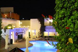Bazén v ubytování Villa Columbus Family Boutique Hotel nebo v jeho okolí