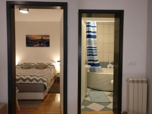 Posteľ alebo postele v izbe v ubytovaní Apartman Luna near Zagreb Airport