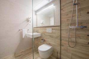 Un baño de Typic Oasis Sa Tanca