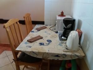 Príslušenstvo na prípravu kávy alebo čaju v ubytovaní Kaiser Apartman