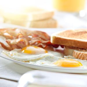 Options de petit-déjeuner proposées aux clients de l'établissement Danieri Asunción Hotel