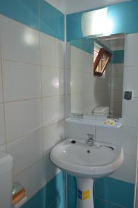 Bilik mandi di Gardena Rustic - Cabane de lemn