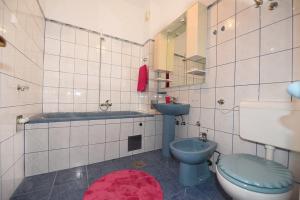 Kúpeľňa v ubytovaní Villa Anteana with view and pool of 60m2