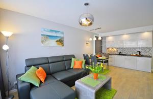 Kuchyň nebo kuchyňský kout v ubytování Grey & Green Apartments