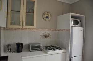Dapur atau dapur kecil di Sedgefield Island Villa +5 gambar