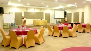 Area bisnis dan/atau ruang konferensi di Hotel Jolin