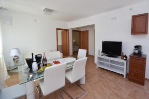 TV/trung tâm giải trí tại Villa Ivanovi Dvori