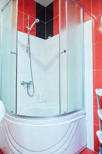 Bilik mandi di Apartment Druzhby Narodov
