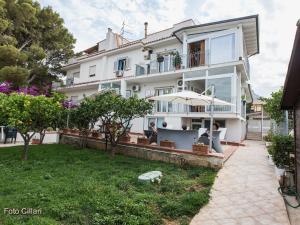 Vonkajšia záhrada v ubytovaní Villa Matilde