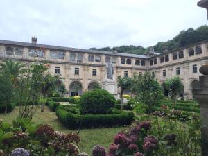 A garden outside Casa Licerio