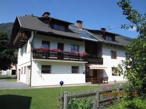 Rakennus, jossa guesthouse sijaitsee