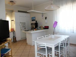 Kuchyň nebo kuchyňský kout v ubytování B&B Domus Benedicta
