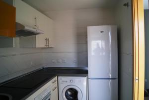Kuchyňa alebo kuchynka v ubytovaní Apartamento Tirma Conil
