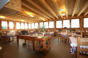 Restaurace v ubytování Albergo Soldanella
