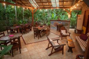 Restoran ili neka druga zalogajnica u objektu Tierra de Sueños Lodge & Wellness Center