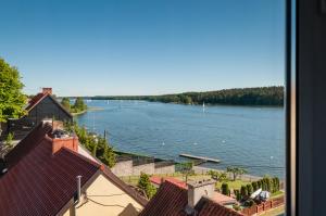 Zdjęcie z galerii obiektu Hotel Na Skarpie w mieście Mikołajki