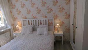Katil atau katil-katil dalam bilik di Romantic Style Apartment Berlin