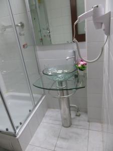 Ein Badezimmer in der Unterkunft Hotel Newen