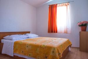 Gallery image of Apartments Alaburic in Pag