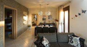 Posedenie v ubytovaní Luxury Maisonette Afro
