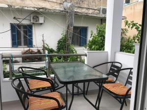 A balcony or terrace at Mirtos Apartments