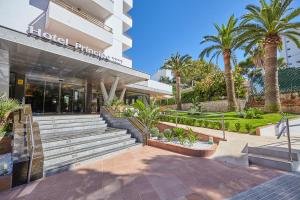 A garden outside Hotel Principe Wellness&Spa