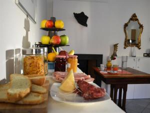 デルータにあるfreemoccoの種類豊富なテーブル