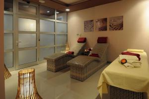 Posezení v ubytování IWA CENTAR Apartments & Wellness