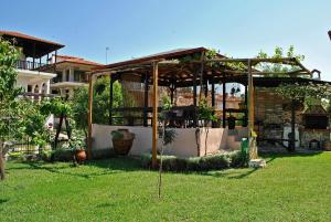 Zahrada ubytování Voula Kourbeti Apartments