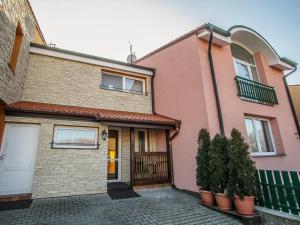 Fotografie z fotogalerie ubytování Apartment Jenec v destinaci Jeneč