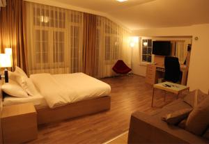TV a/nebo společenská místnost v ubytování Hotel Pinocchio