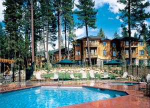 Swimming pool sa o malapit sa Hyatt Vacation Club at High Sierra Lodge