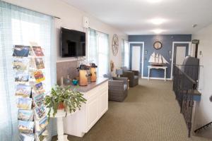 Gallery image of The Tidewater Inn - Cape Cod in West Yarmouth