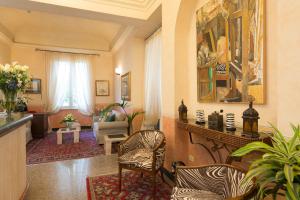 A seating area at Hotel Villa Tiziana