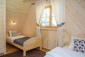 Galeriebild der Unterkunft Domek Trzy Doliny Zakopane - Three Valleys Chalet Grill&Jacuzzi in Zakopane