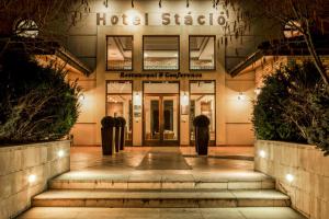 Exteriér alebo vchod do ubytovania Budapest Airport Hotel Stáció Wellness & Konferencia