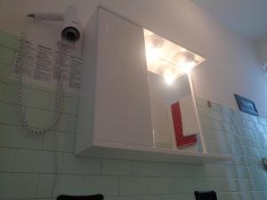 A bathroom at Hotel Garni Suisse