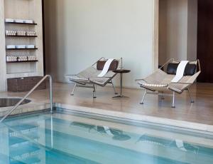 A piscina localizada em Hotel Fasano Sao Paulo ou nos arredores