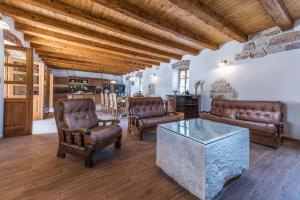 Część wypoczynkowa w obiekcie Villa Dumina