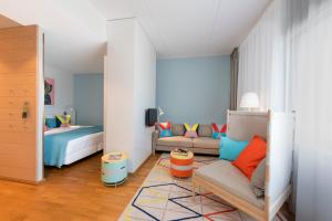 Posezení v ubytování WestCord Hotel Delft + 37 fotografií