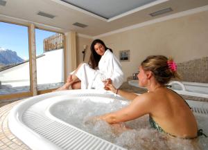 Hosté ubytování Hotel Falzares