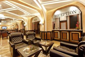 The lobby or reception area at Best Western Plus Bristol Hotel