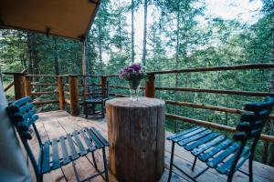 A balcony or terrace at Ruby Lake Resort