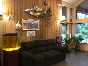 Posezení v ubytování Sequim Bay Lodge