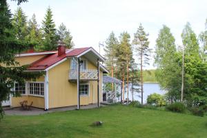 Photo de la galerie de l'établissement Keitaanniemen lomamökki, à Haapamäki