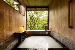 Fotografie z fotogalerie ubytování Hotel Yunomoto v destinaci Komono
