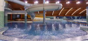 Πισίνα στο ή κοντά στο Wellness Hotel Frymburk