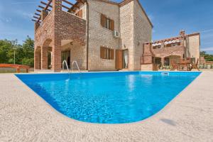 Bazén v ubytování Istrian Villa Melany nebo v jeho okolí