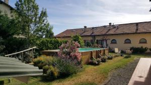 A garden outside Agriturismo Ca' di Mazza